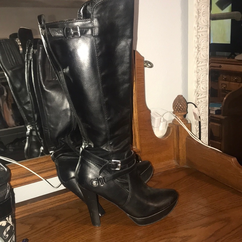 Guess black boots Size 7.5